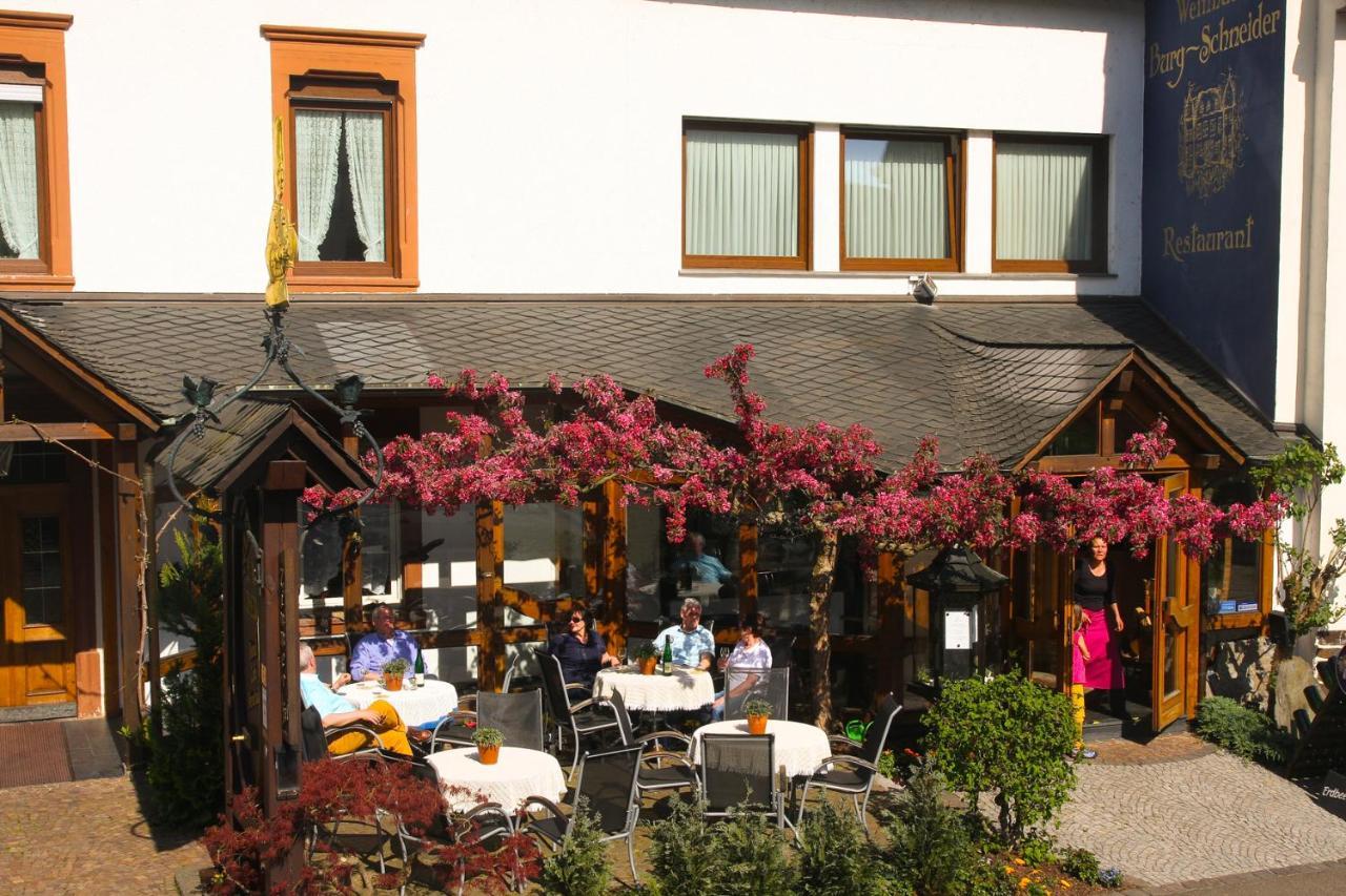 Weinhaus Burg-Schneider Hotel Reil Buitenkant foto